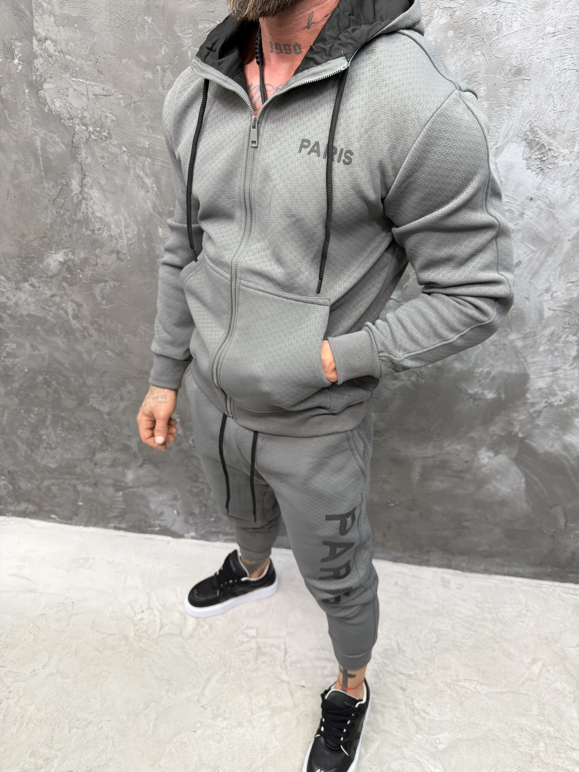 IMG_7505 Paris Signature Motion Set - Image 1